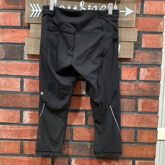 Lululemon Capri - Picture 2 of 10